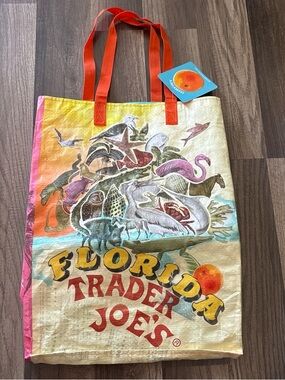 NWT Florida Trader Joe's reusable bag 6 gallon capacity